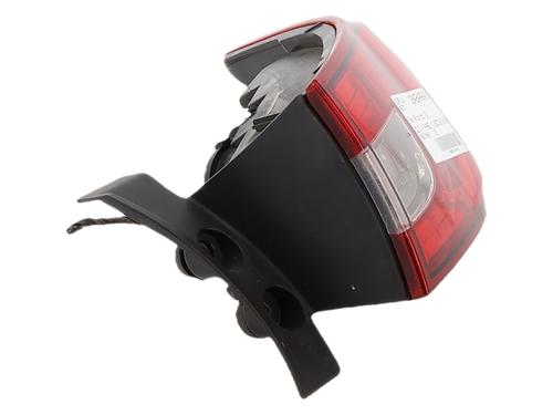 right-taillight-renault-clio-iv-bh_-2012-2013-2014-2015-2016-2017-2018-2019-2020-2021-37748437 main image