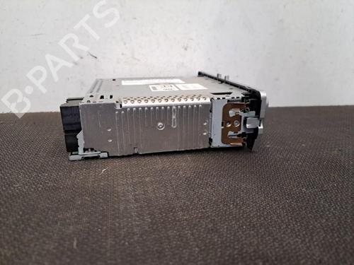 Used Radio RENAULT MEGANE III Hatchback (BZ0/1_, B3_) 1.5 dCi (BZ0C) (90 hp) 28393445