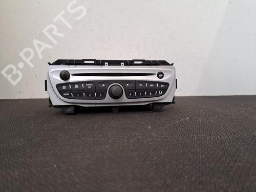Radio RENAULT TWINGO II (CN0_) 1.2 16V (CN04, CN0B) (75 hp) 28397578