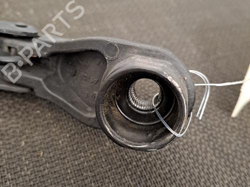 Front windshield wiper arm RENAULT SCÉNIC III (JZ0/1_) 1.5 dCi | BP28706223C143 