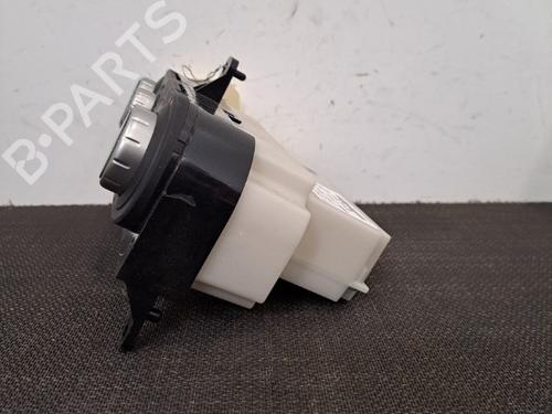 Climate control NISSAN QASHQAI I (J10, NJ10) 1.6 | BP28404612I5