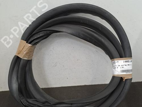 Used Rubber door seal RENAULT CLIO V (B7_) 1.6 E-TECH 140 (B7MU) (140 hp) 28397668