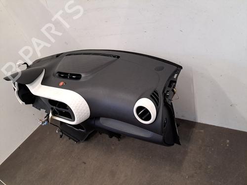 Dashboard RENAULT TWINGO III (BCM_, BCA_) 1.0 SCe 70 (BCMB) | BP31028997C46 - Image 3