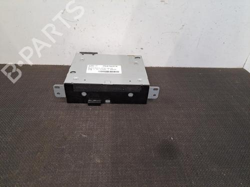 radio-peugeot-508-sw-i-8e_-2010-2011-2012-2013-2014-2015-2016-2017-2018-28402343 main image