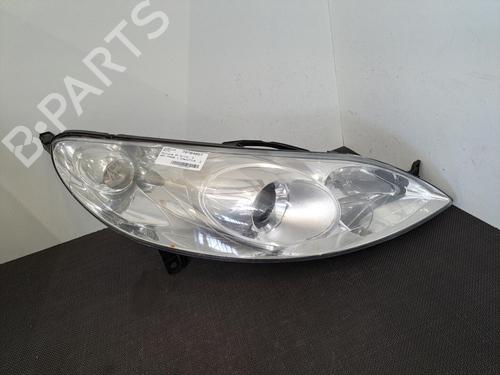 Used Right headlight PEUGEOT 407 (6D_) 2.0 HDi 135 (6DRHRH, 6DRHRE, 6DRHRG, 6DRHRJ) (136 hp) 31017297