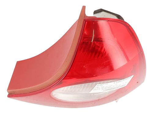 Feu arrière droit RENAULT CLIO II (BB_, CB_) 1.4 16V (B/CB0P, BB13) (98 hp) 32136540