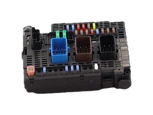 Used Fuse box Fuse box 37190405 37190405