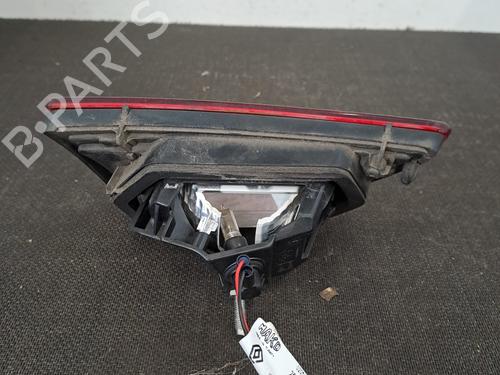 right-tailgate-light-renault-clio-iv-bh_-2012-2013-2014-2015-2016-2017-2018-2019-2020-2021-28389283 main image