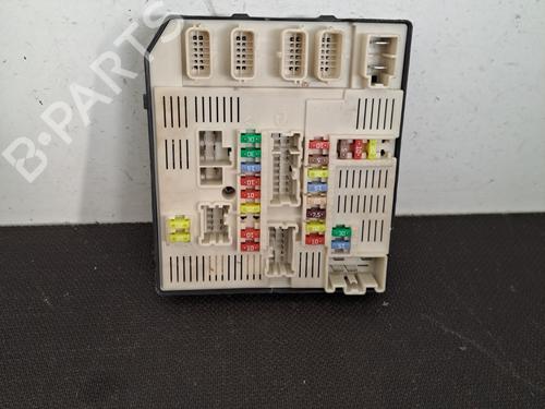 fuse-box-renault-megane-iii-hatchback-bz01_-b3_-2008-28406930 main image