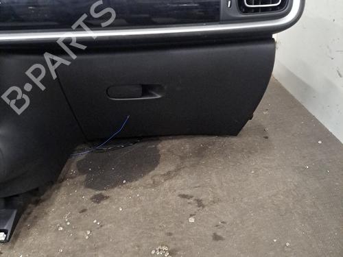 Dashboard CITROËN C3 III (SX) 1.2 THP 110 (SXHNPS, SXHNZT, SXHNZ6) | BP31992664C46