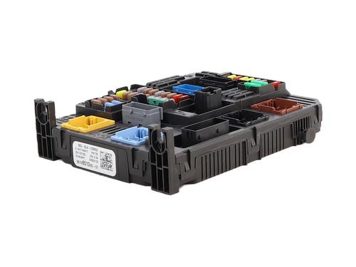 Fuse box CITROËN C4 Picasso II 1.6 HDi / BlueHDi 115 | BP33476078E1 - Image 3