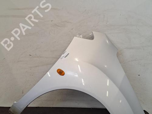 Used Right front fenders Right front fenders 37163973 37163973