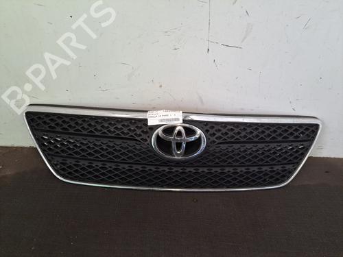 Grille TOYOTA COROLLA (_E12_) 2.0 D-4D (CDE120R, CDE120L_) (116 hp) 32302177
