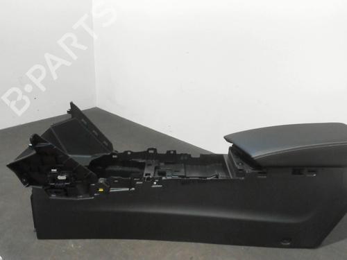 Used Middle console Middle console RENAULT MEGANE IV Hatchback (B9A/M/N_) 1.2 TCe 130 (B9MR) (130 hp) 28410535 28410535