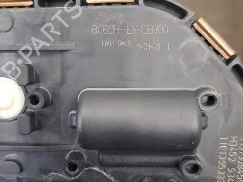Used Front wiper motor PEUGEOT 5008 (0U_, 0E_) 2.0 HDi 150 / BlueHDi 150 (150 hp) 28401897