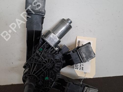 Used Rear wiper motor PEUGEOT 308 II (LB_, LP_, LW_, LH_, L3_) 1.2 THP 110 (110 hp) 28400924