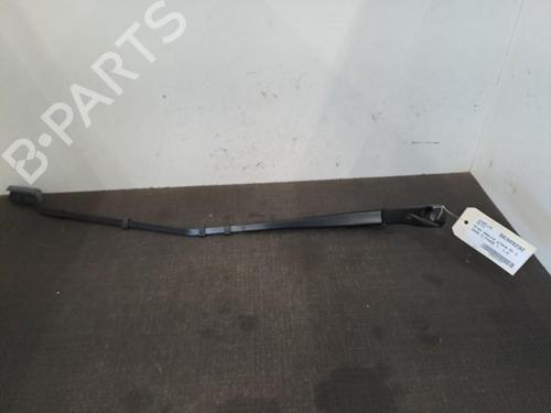 Used Front windshield wiper arm PEUGEOT 3008 II SUV (MC_, MR_, MJ_, M4_) 1.5 BlueHDi 130 (131 hp) 28393399