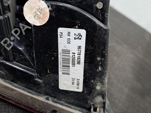 Used Right tailgate light Right tailgate light PEUGEOT 308 II (LB_, LP_, LW_, LH_, L3_) 1.6 BlueHDi 120 (120 hp) 28398353 28398353
