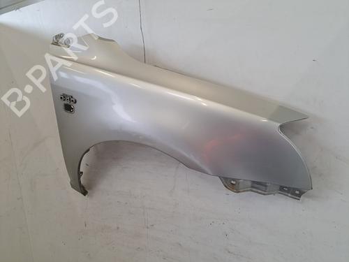 Guarda-lamas direito Guarda-lamas direito TOYOTA AVENSIS (_T25_) 2.0 D-4D (CDT250_, CDT250R) (116 hp) 35802448 35802448