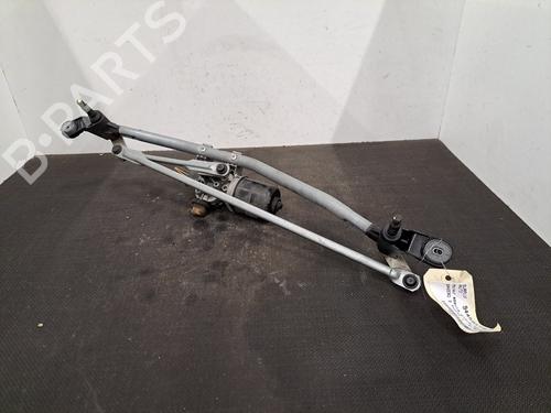 Used Front wiper motor DACIA SANDERO II TCe 90 (B8M1, B8MA, B8AC) (90 hp) 28403939