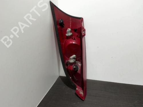 Używane Lampa tylna prawa FORD FOCUS I (DAW, DBW) 1.8 Turbo DI / TDDi (90 hp) 28399292