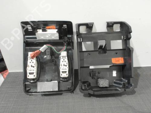 Interior roof light RENAULT CLIO V (B7_) 1.0 TCe 100 (B7MT) | BP28394157I8 - Image 2