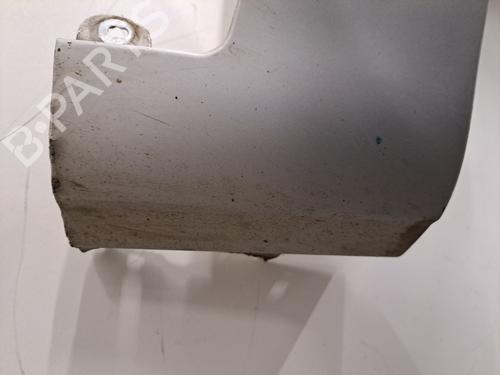 Guarda-lamas direito Guarda-lamas direito ALFA ROMEO 147 (937_) 1.9 JTDM 8V (937.AXD1A, 937.AXU1A, 937.BXU1A) (120 hp) 28403670 28403670
