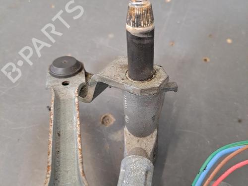 Used Front wiper motor PEUGEOT 5008 (0U_, 0E_) 1.6 HDi (110 hp) 28402638