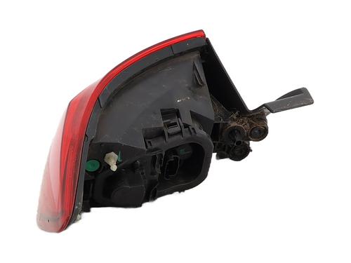 right-taillight-renault-clio-iv-bh_-2012-2013-2014-2015-2016-2017-2018-2019-2020-2021-33022266 main image