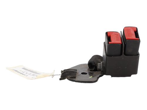 Engate do cinto RENAULT CLIO II (BB_, CB_) 1.2 16V (BB05, BB0W, BB11, BB27, BB2T, BB2U, BB2V, CB05,... (75 hp) 32066806