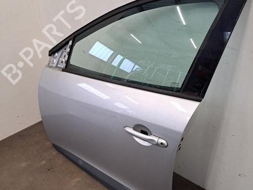 Used Left front door Left front door RENAULT MEGANE III Grandtour (KZ0/1) 1.5 dCi (KZ0C, KZ1A) (90 hp) 29912632 29912632