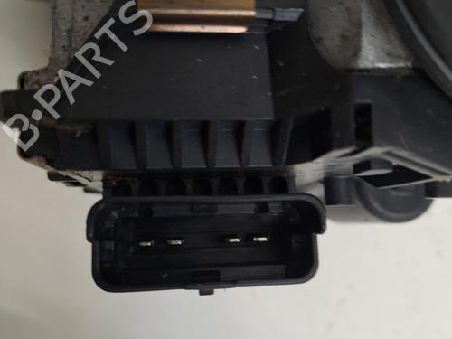 Used Front wiper motor PEUGEOT 5008 (0U_, 0E_) 1.6 HDi (112 hp) 28408184