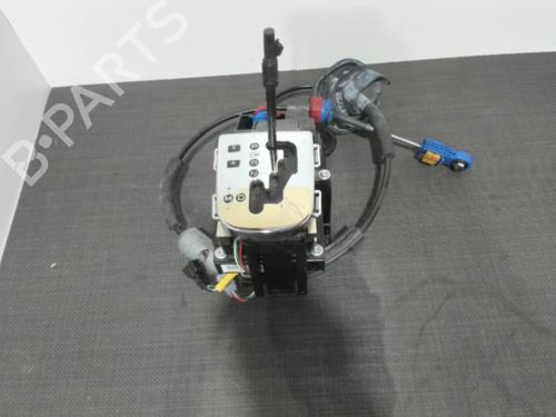 Gear lever PEUGEOT 208 I (CA_, CC_) 1.2 THP 110 | BP28394037M90