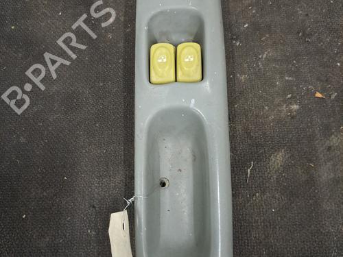 Used Left front window switch RENAULT TWINGO I (C06_) 1.2 (C066, C068) (58 hp) 29983117