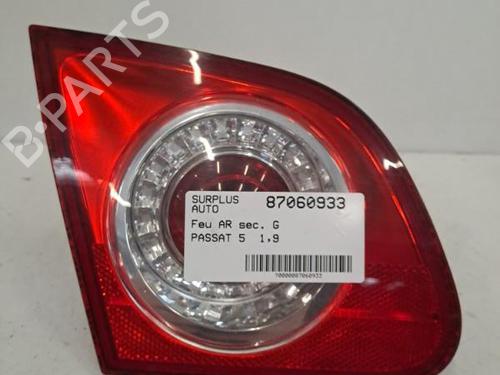 Left tailgate light VW PASSAT B6 (3C2) 1.9 TDI | BP28404733C79