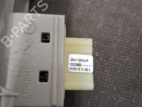 Left front window switch RENAULT ZOE (BFM_) ZOE | BP28407597I27 - Image 2