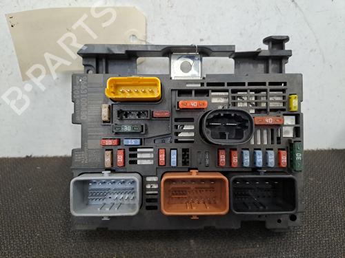 Used Fuse box PEUGEOT 308 I (4A_, 4C_) 1.6 HDi (109 hp) 29434867