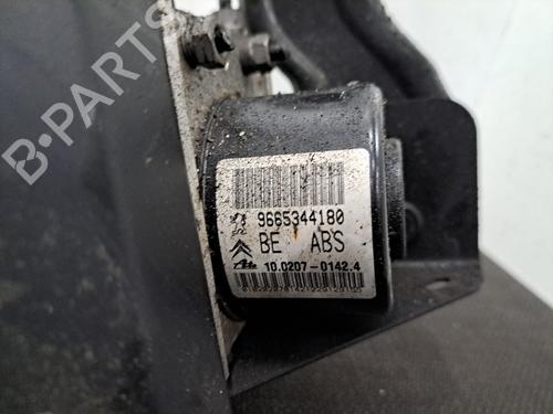 Used ABS pump ABS pump PEUGEOT 1007 (KM_) 1.4 HDi (68 hp) 28409437 28409437