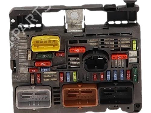Fuse box PEUGEOT 407 (6D_) 1.6 HDi 110 (6D9HZC, 6D9HYC) | BP37190404E1 - Image 2