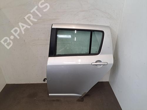 Puerta trasera izquierda Puerta trasera izquierda SUZUKI SWIFT III (MZ, EZ) 1.3 (RS413, ZC11S) (92 hp) 36984516 36984516