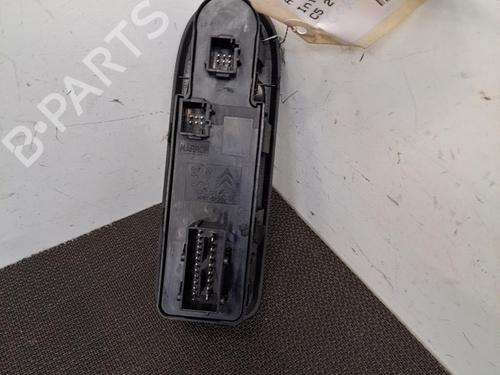 Used Switch CITROËN C5 III (RD_) 2.0 HDi 140 (RDRHF8, RDRHFA, RDRHA8, RDRHAJ) (140 hp) 28408265