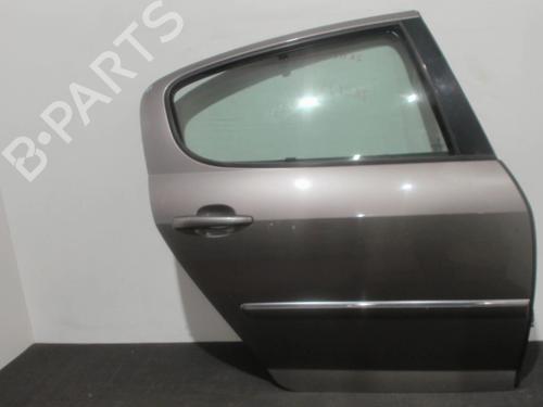 Dør høyre bak PEUGEOT 407 (6D_) 2.0 HDi 135 (6DRHRH, 6DRHRE, 6DRHRG, 6DRHRJ) (136 hp) 28393614