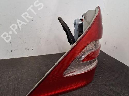 Venstre baglygte MERCEDES-BENZ C-CLASS (W203) C 220 CDI (203.006) (136 hp) 28401629