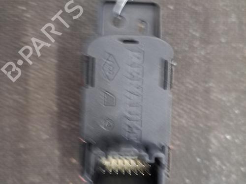 Used Switch Switch RENAULT MEGANE IV Hatchback (B9A/M/N_) 1.3 TCe 140 (B9NB) (140 hp) 28390355 28390355