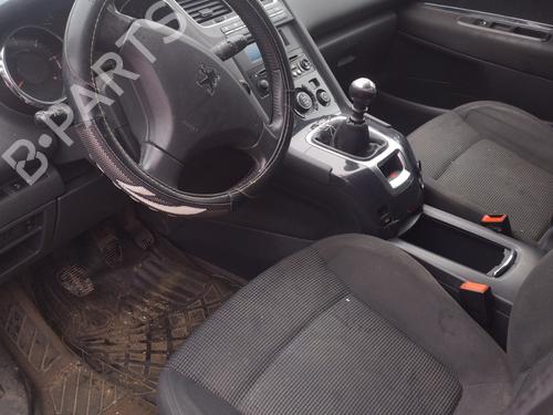 Right mirror PEUGEOT 5008 (0U_, 0E_) 1.6 HDi | BP28401077C27 