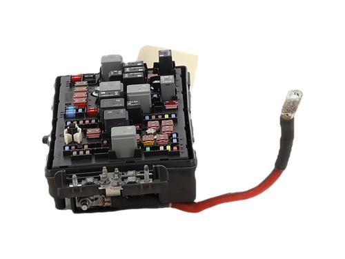Used Fuse box Fuse box 37190395 37190395