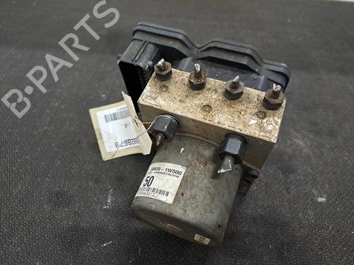Used ABS pump KIA RIO III (UB) 1.1 CRDi (75 hp) 28403571