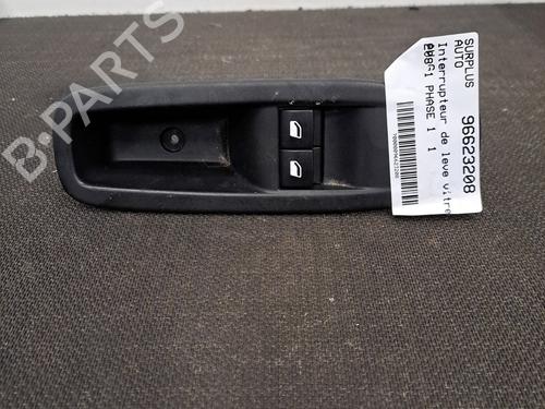 Used Left front window switch PEUGEOT 208 I (CA_, CC_) 1.4 HDi (68 hp) 28398067