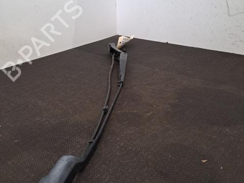 Front windshield wiper arm PEUGEOT 3008 II SUV (MC_, MR_, MJ_, M4_) 1.2 THP/ PureTech 130 (MRHNSM, MRHNSU, MRHNSJ, MRHNYW,... | BP28407107C143 