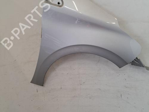 Guarda-lamas direito Guarda-lamas direito PEUGEOT 208 I (CA_, CC_) 1.2 VTI 82 (82 hp) 35802425 35802425